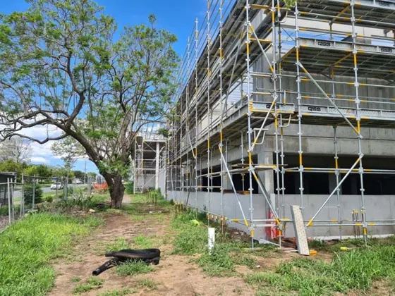 Booval Medical and Retail scaffold